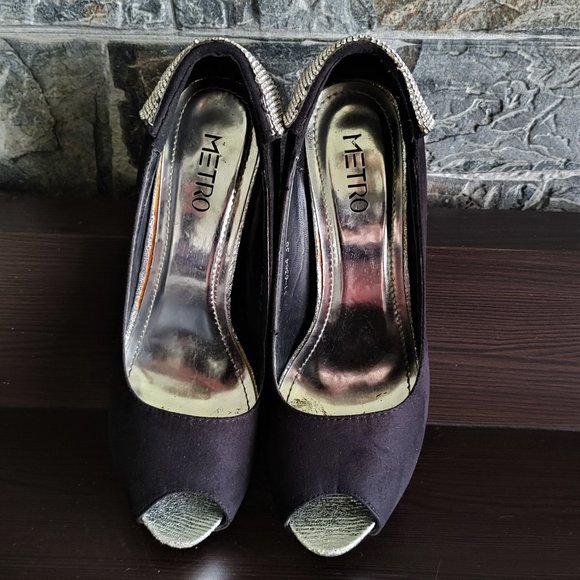 Metro black & silver heels stilettoes peep toe pumps for party and festives